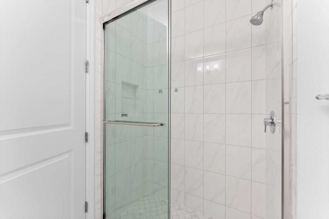 待售: $700,000 (4 贝兹, 3 浴室, 2262 平方英尺)