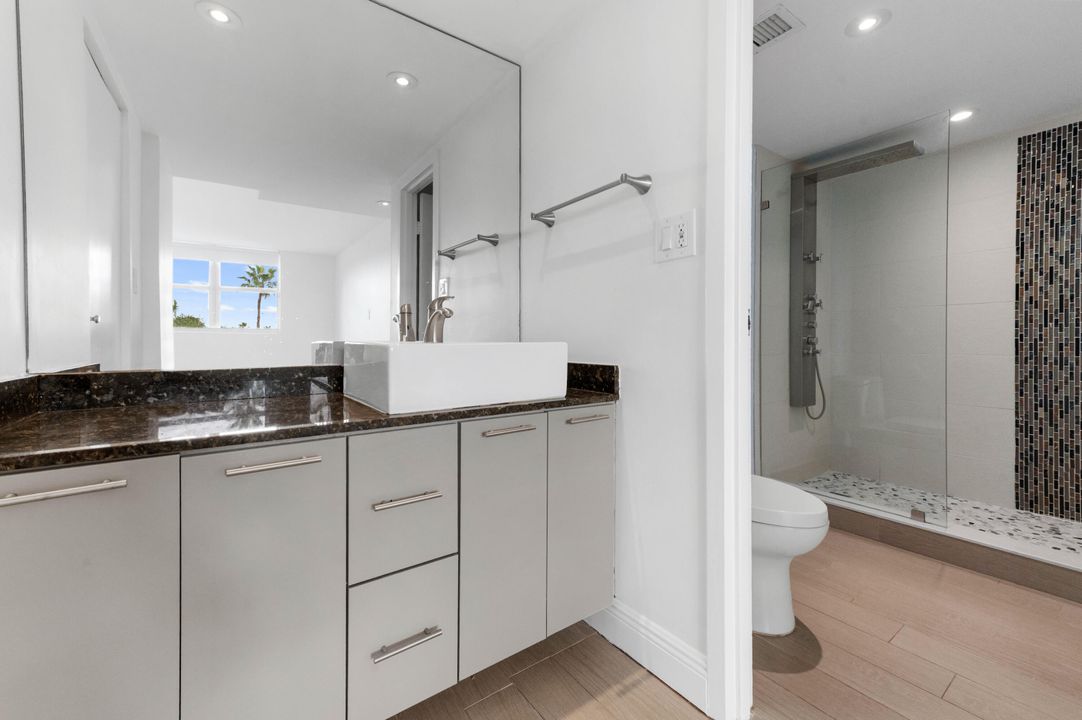 出租: $2,500 (1 贝兹, 1 浴室, 1053 平方英尺)