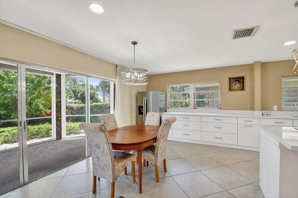 出租: $2,249 (2 贝兹, 2 浴室, 1170 平方英尺)