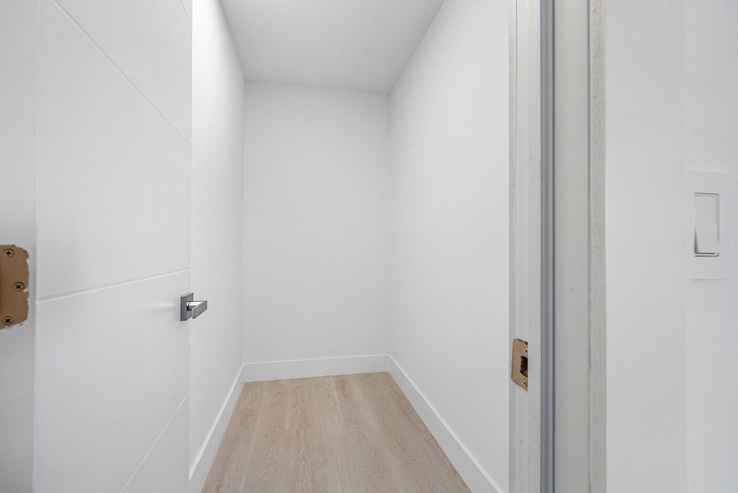 На продажу: $225,000 (2 спален, 2 ванн, 920 Квадратных фут)