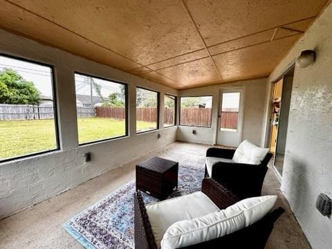 En Venta: $265,000 (2 camas, 1 baños, 982 Pies cuadrados)