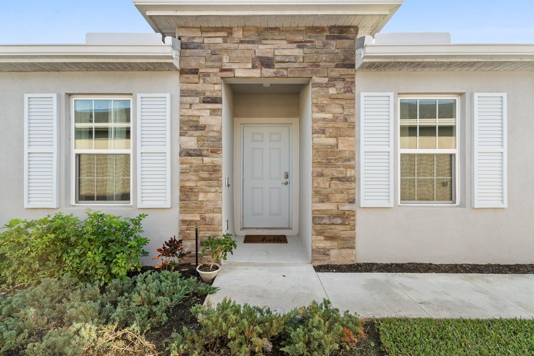 For Rent: $2,600 (2 beds, 2 baths, 1503 Square Feet)