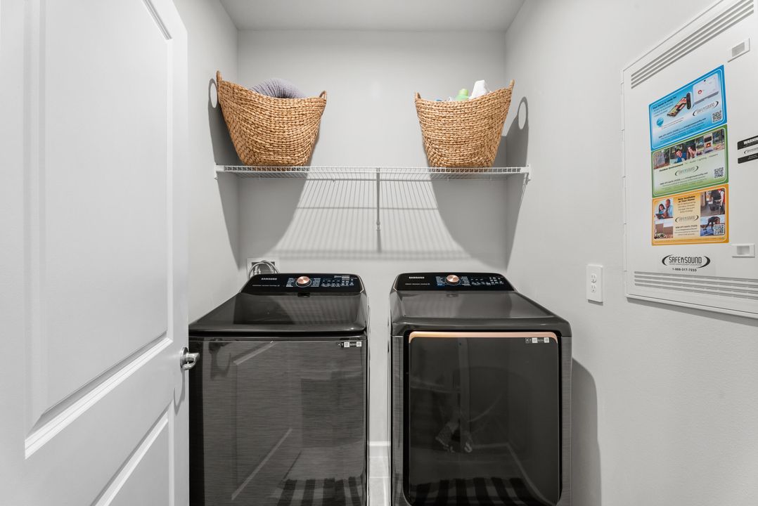 For Rent: $2,600 (2 beds, 2 baths, 1503 Square Feet)