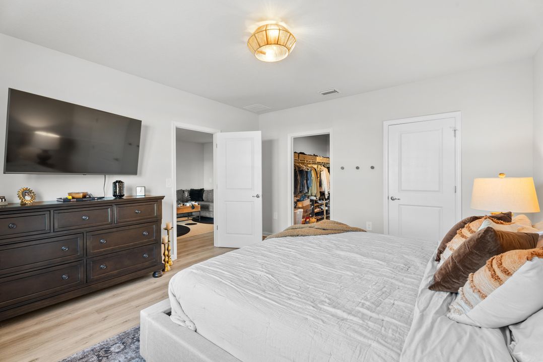 For Rent: $2,600 (2 beds, 2 baths, 1503 Square Feet)