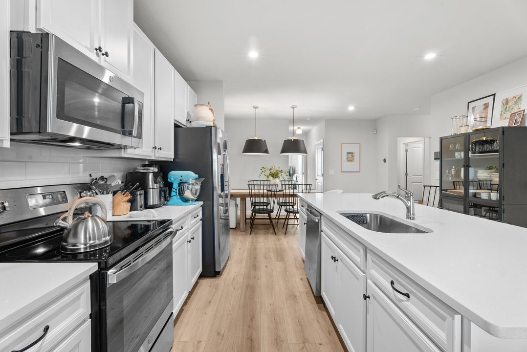 For Rent: $2,600 (2 beds, 2 baths, 1503 Square Feet)