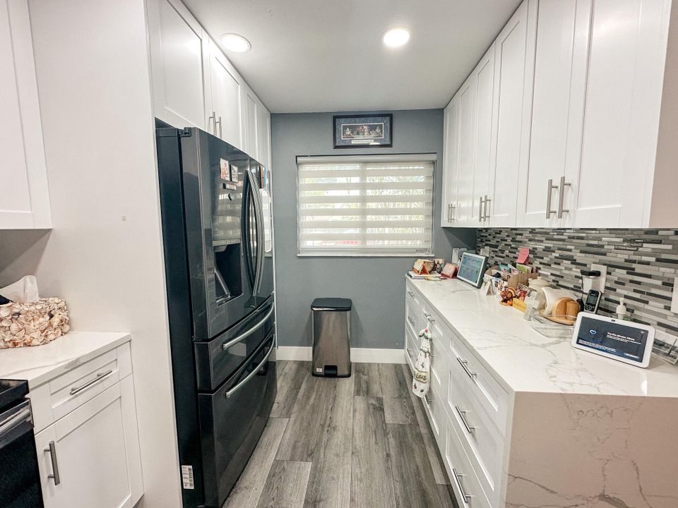 For Sale: $384,999 (2 beds, 2 baths, 1245 Square Feet)