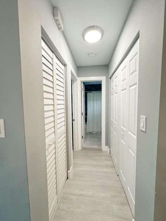 For Sale: $384,999 (2 beds, 2 baths, 1245 Square Feet)