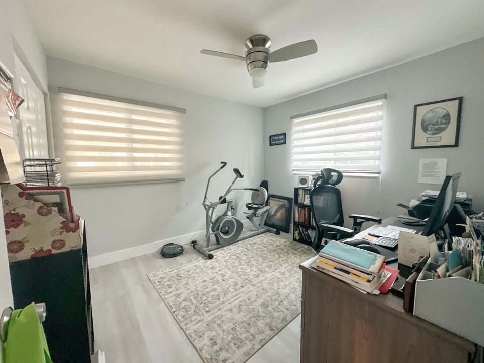 For Sale: $384,999 (2 beds, 2 baths, 1245 Square Feet)