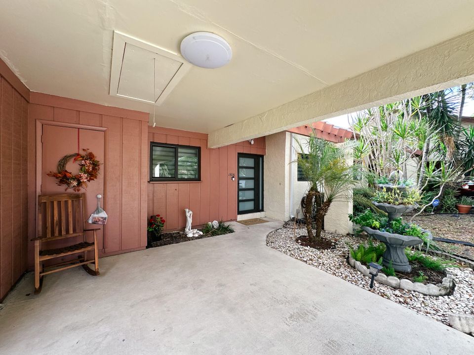 For Sale: $384,999 (2 beds, 2 baths, 1245 Square Feet)