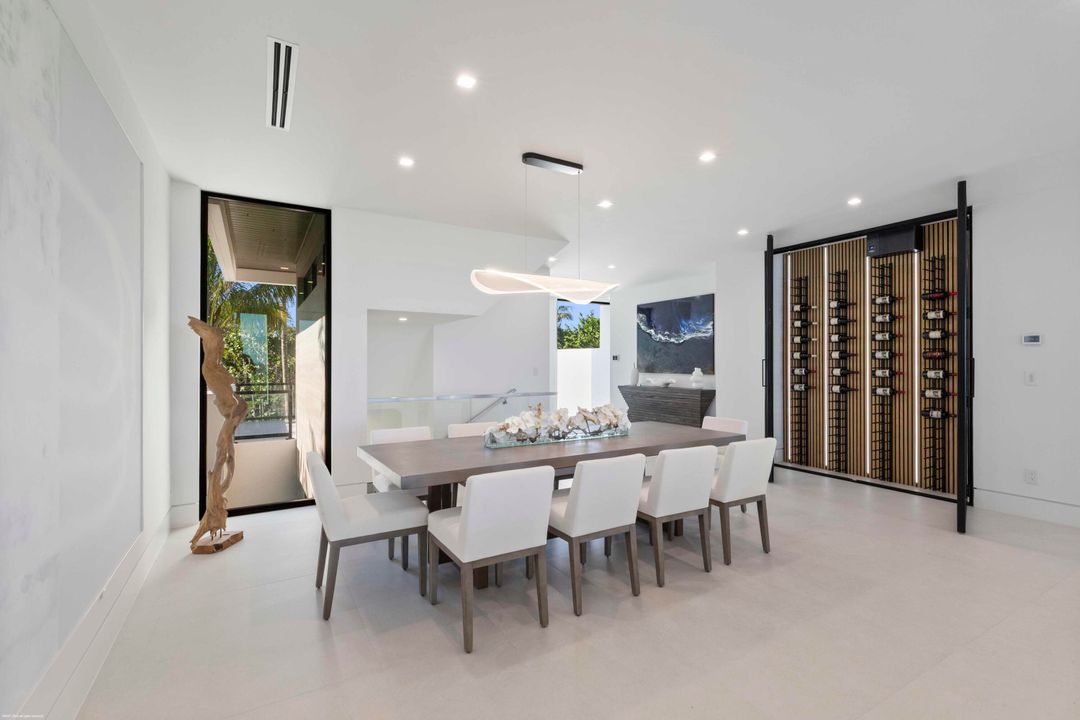 На продажу: $14,500,000 (4 спален, 5 ванн, 5965 Квадратных фут)