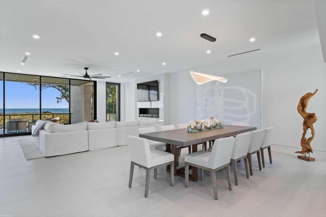 На продажу: $14,500,000 (4 спален, 5 ванн, 5965 Квадратных фут)