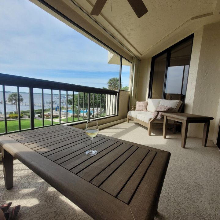 For Rent: $5,150 (2 beds, 2 baths, 1417 Square Feet)