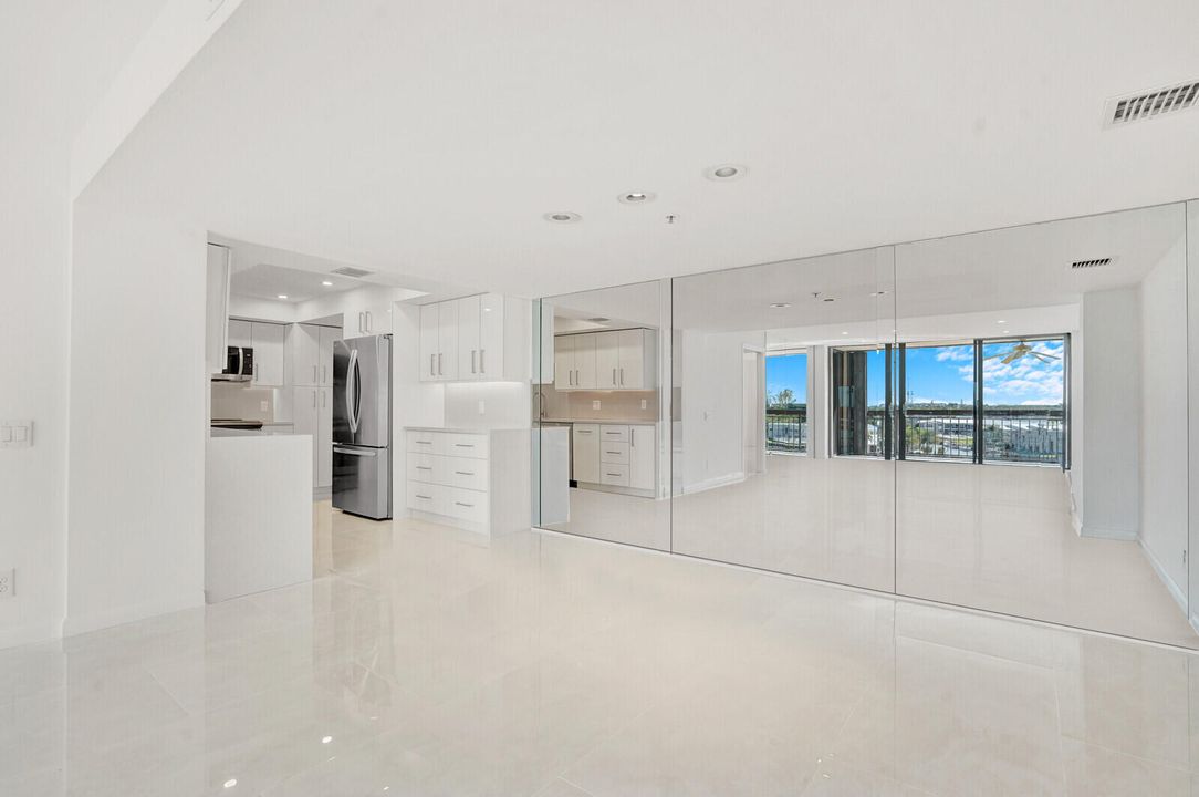 For Rent: $6,800 (2 beds, 2 baths, 1305 Square Feet)