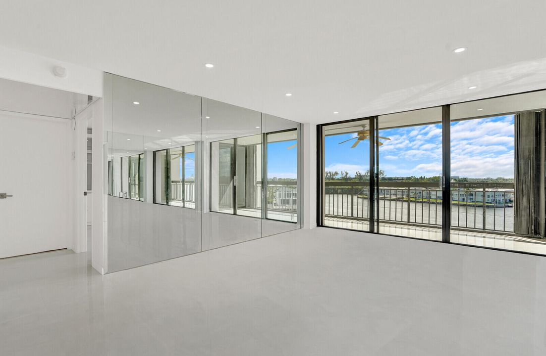 For Rent: $6,800 (2 beds, 2 baths, 1305 Square Feet)