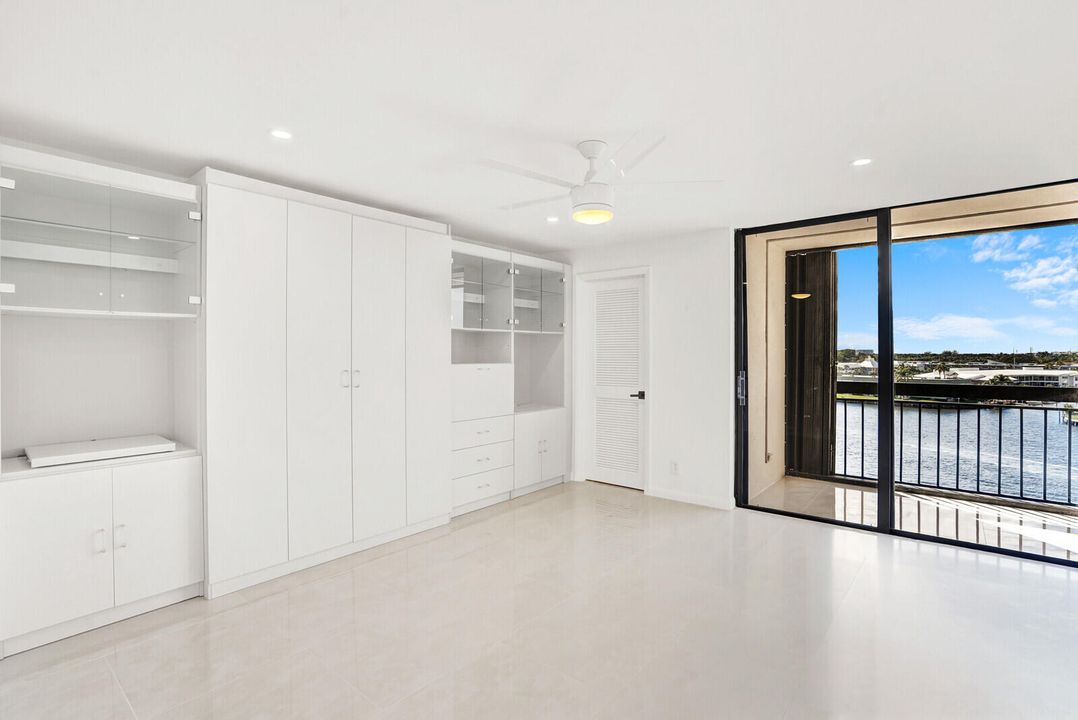 For Rent: $6,800 (2 beds, 2 baths, 1305 Square Feet)