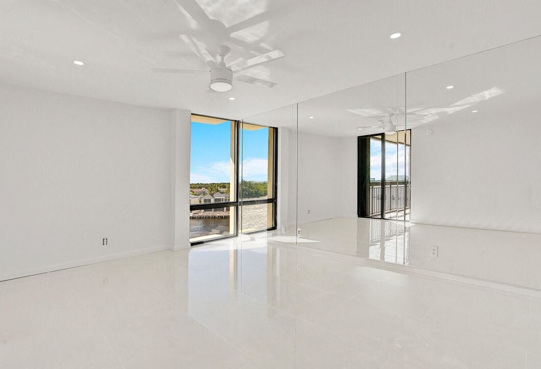 For Rent: $6,800 (2 beds, 2 baths, 1305 Square Feet)