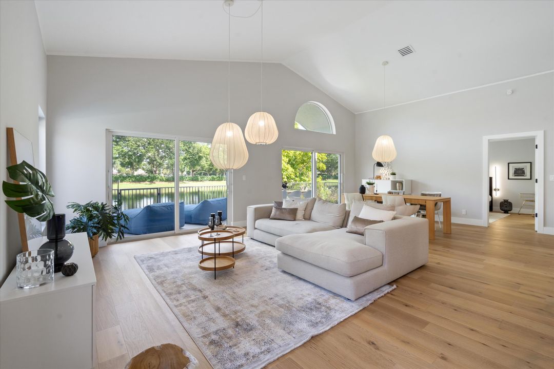 En Venta: $925,000 (3 camas, 2 baños, 1640 Pies cuadrados)