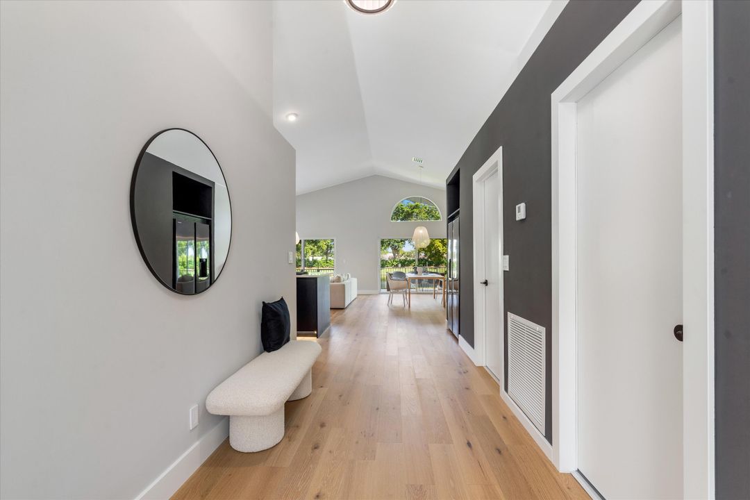 En Venta: $925,000 (3 camas, 2 baños, 1640 Pies cuadrados)