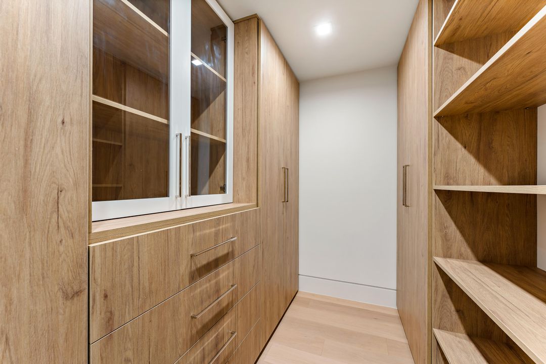 На продажу: $14,500,000 (4 спален, 5 ванн, 5965 Квадратных фут)