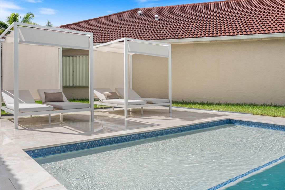 En Venta: $925,000 (3 camas, 2 baños, 1640 Pies cuadrados)