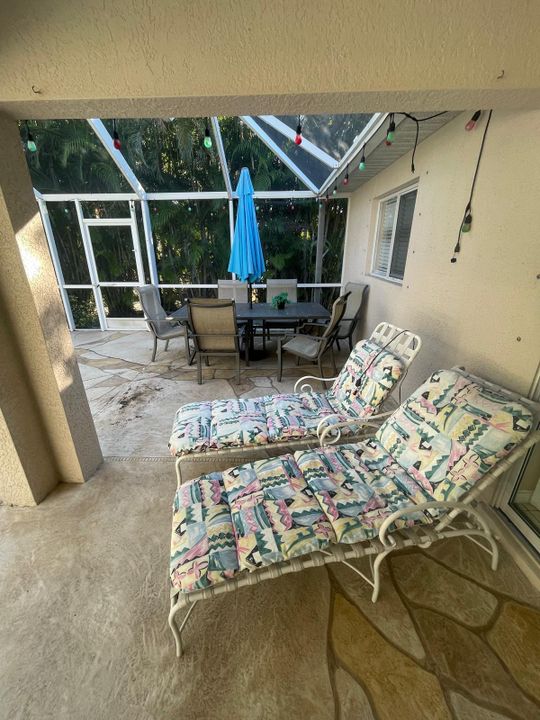 В аренду: $3,600 (4 спален, 2 ванн, 1712 Квадратных фут)