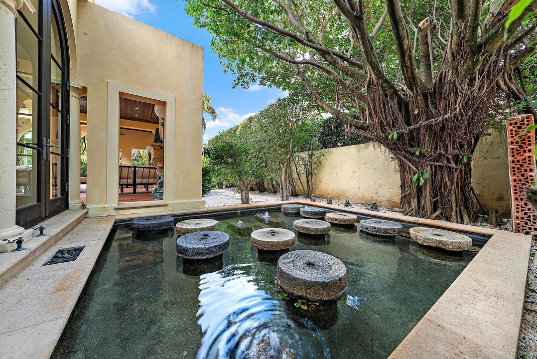 For Sale: $25,000,000 (5 beds, 4 baths, 7603 Square Feet)