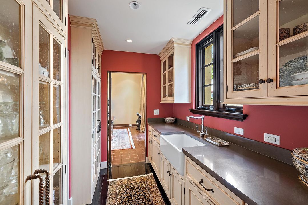 For Sale: $25,000,000 (5 beds, 4 baths, 7603 Square Feet)