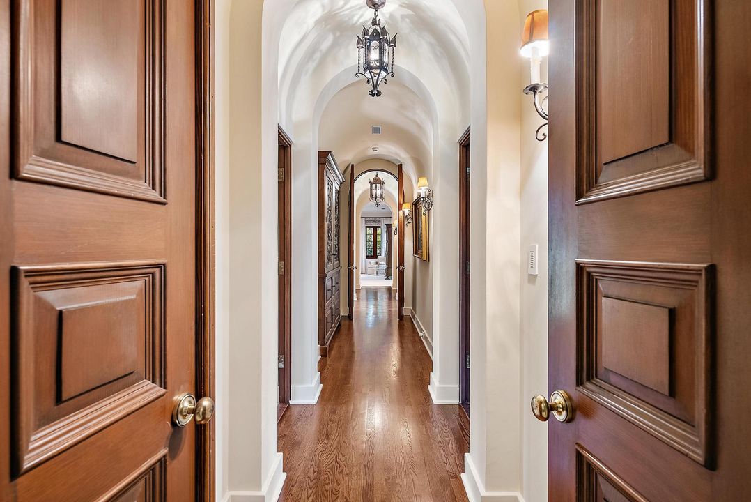 For Sale: $25,000,000 (5 beds, 4 baths, 7603 Square Feet)