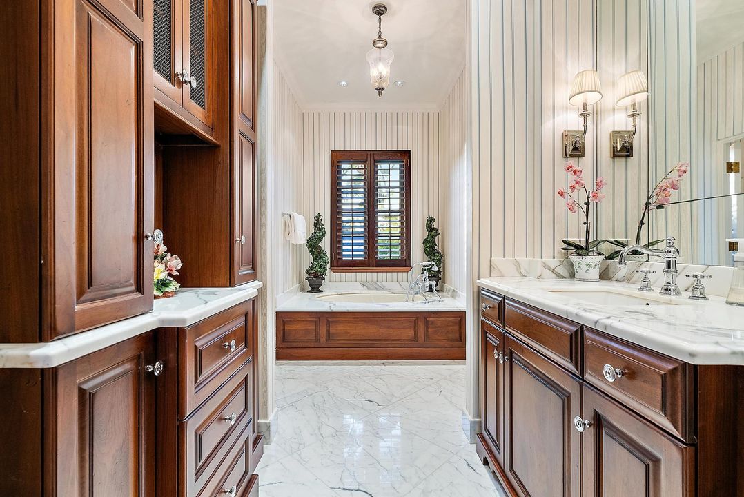 For Sale: $25,000,000 (5 beds, 4 baths, 7603 Square Feet)