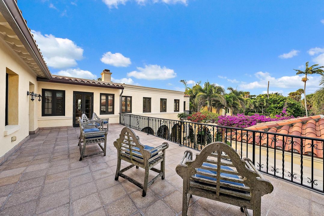 For Sale: $25,000,000 (5 beds, 4 baths, 7603 Square Feet)