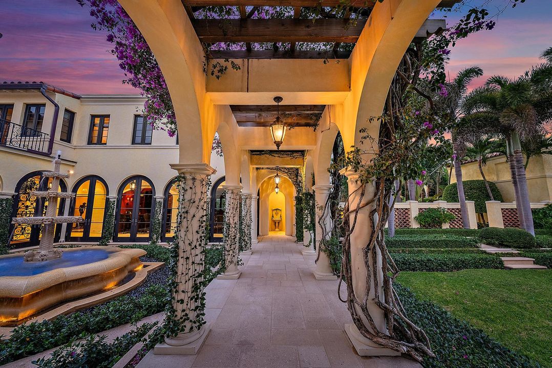 For Sale: $25,000,000 (5 beds, 4 baths, 7603 Square Feet)