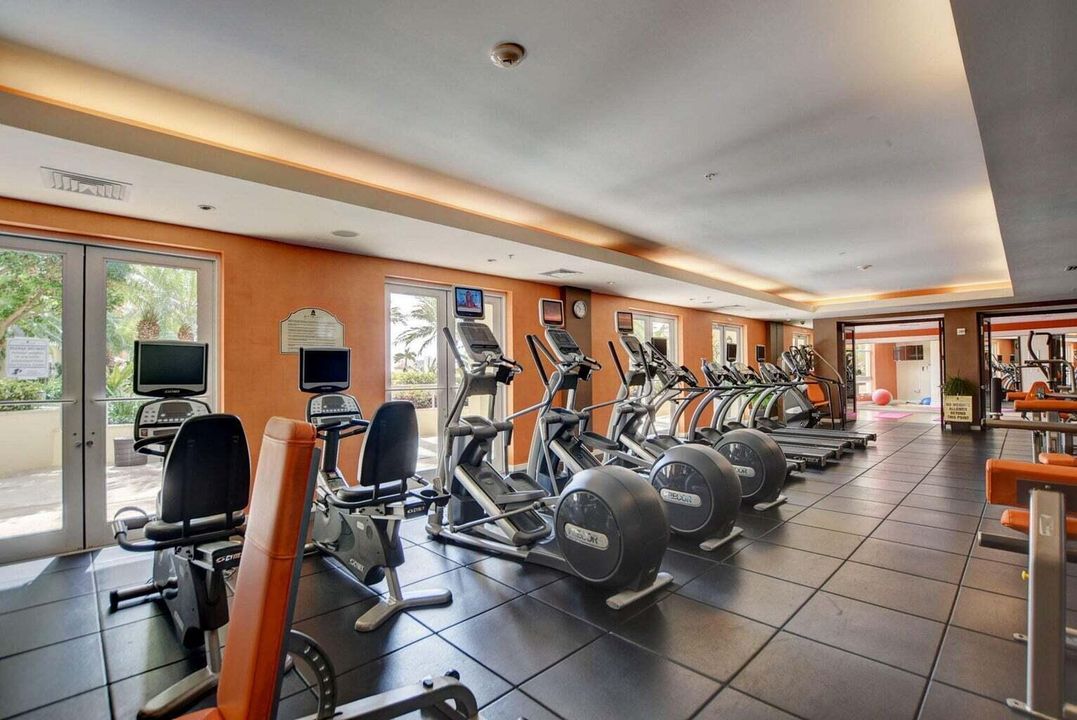 待售: $1,750,000 (3 贝兹, 2 浴室, 1582 平方英尺)