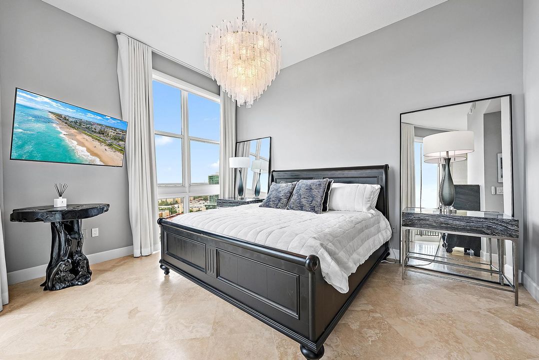 待售: $1,750,000 (3 贝兹, 2 浴室, 1582 平方英尺)