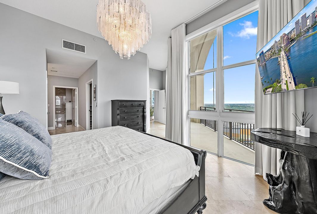 待售: $1,750,000 (3 贝兹, 2 浴室, 1582 平方英尺)