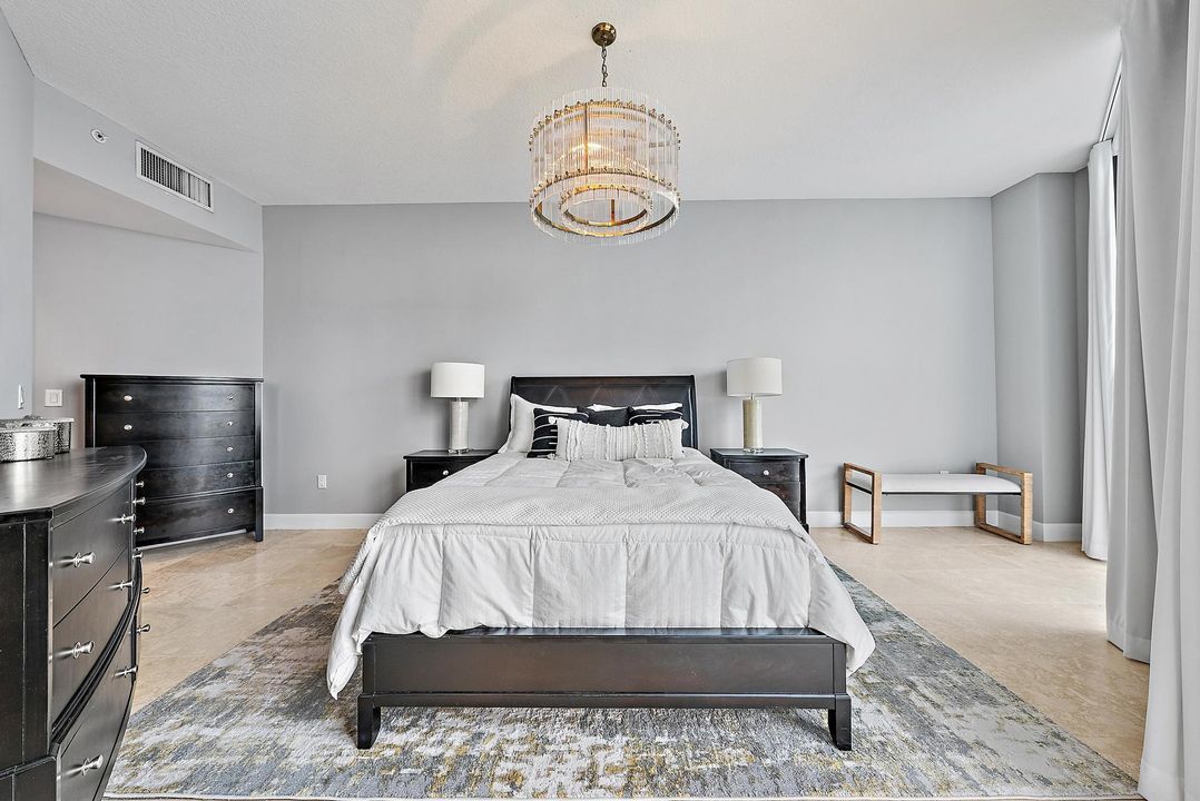 待售: $1,750,000 (3 贝兹, 2 浴室, 1582 平方英尺)