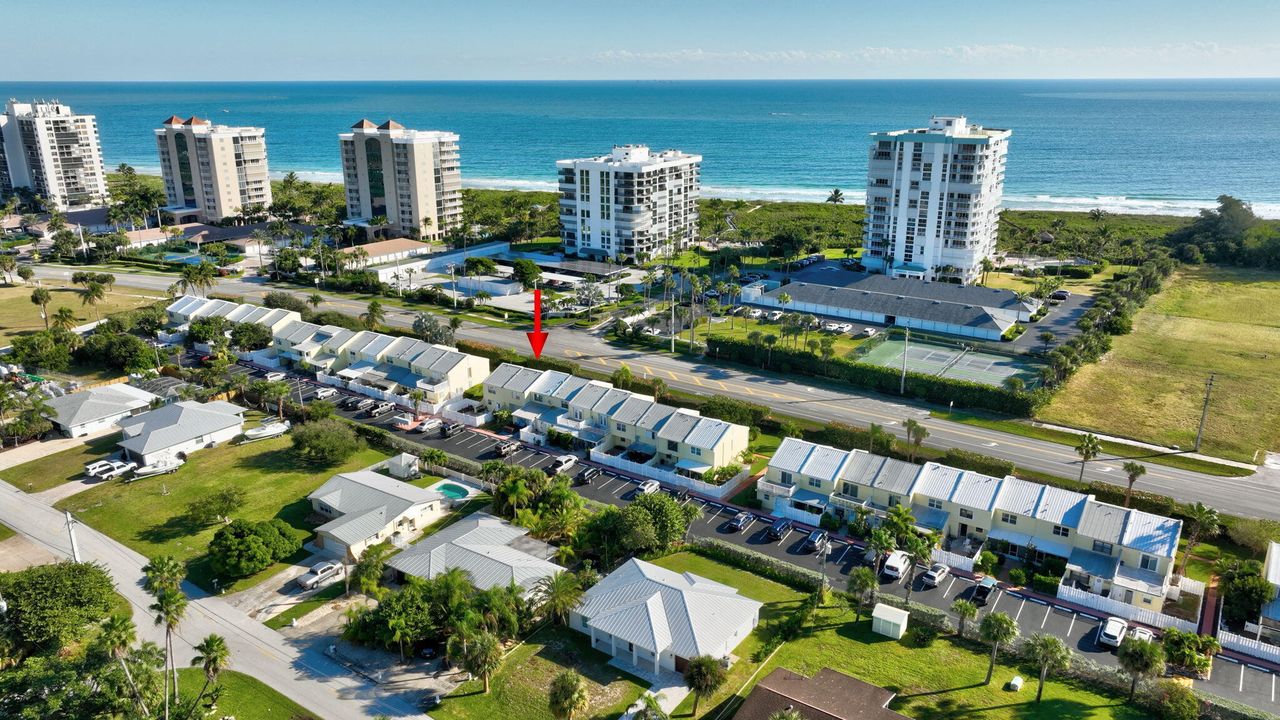 Active With Contract: $254,000 (2 beds, 1 baths, 1088 Square Feet)