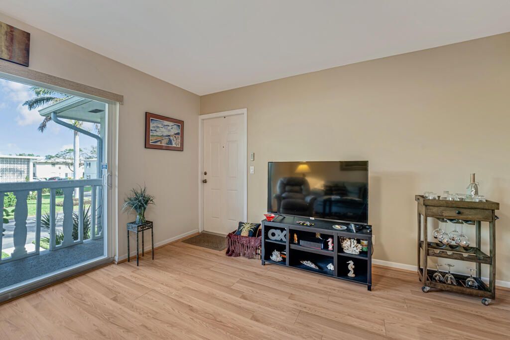 En Venta: $129,900 (1 camas, 1 baños, 754 Pies cuadrados)