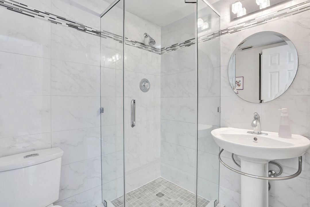 Active With Contract: $185,000 (2 beds, 2 baths, 1167 Square Feet)