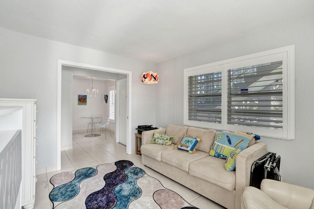 Active With Contract: $185,000 (2 beds, 2 baths, 1167 Square Feet)