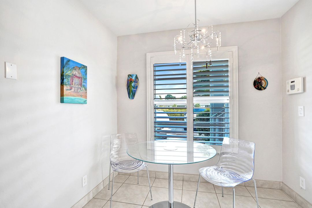 Active With Contract: $185,000 (2 beds, 2 baths, 1167 Square Feet)