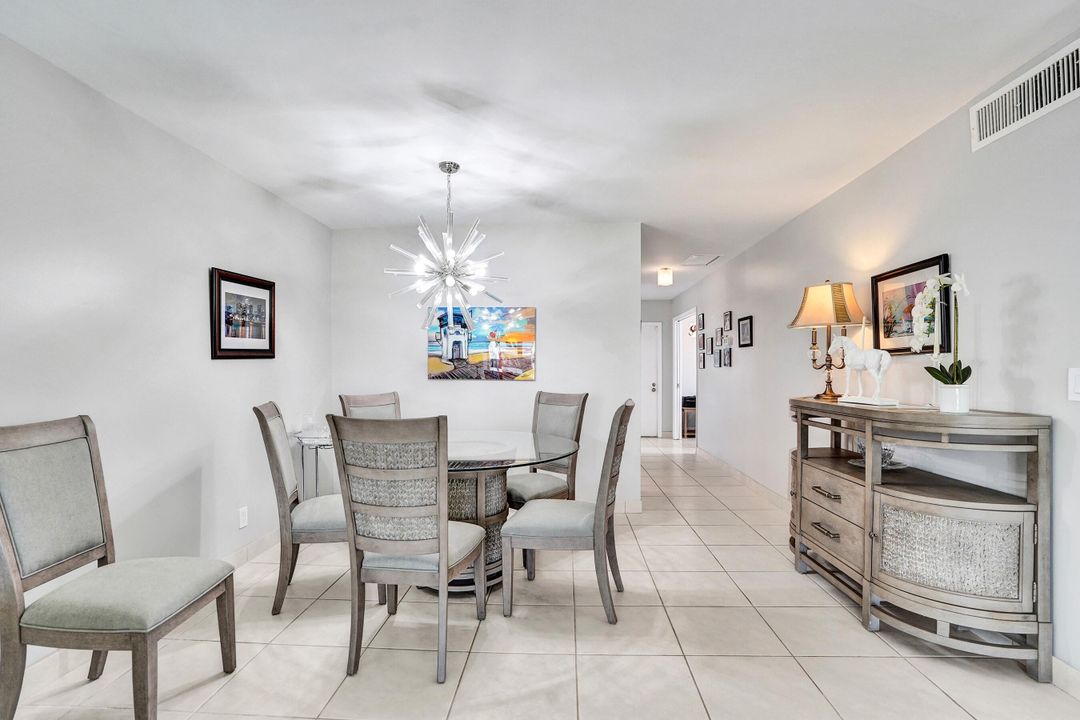 Active With Contract: $185,000 (2 beds, 2 baths, 1167 Square Feet)