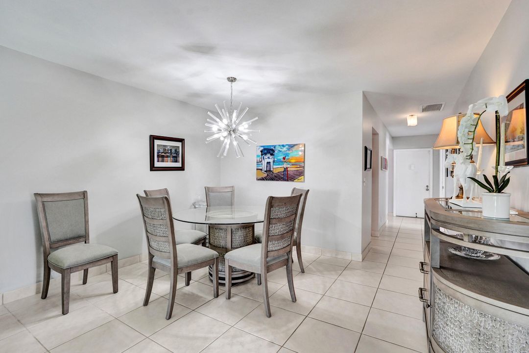 Active With Contract: $185,000 (2 beds, 2 baths, 1167 Square Feet)