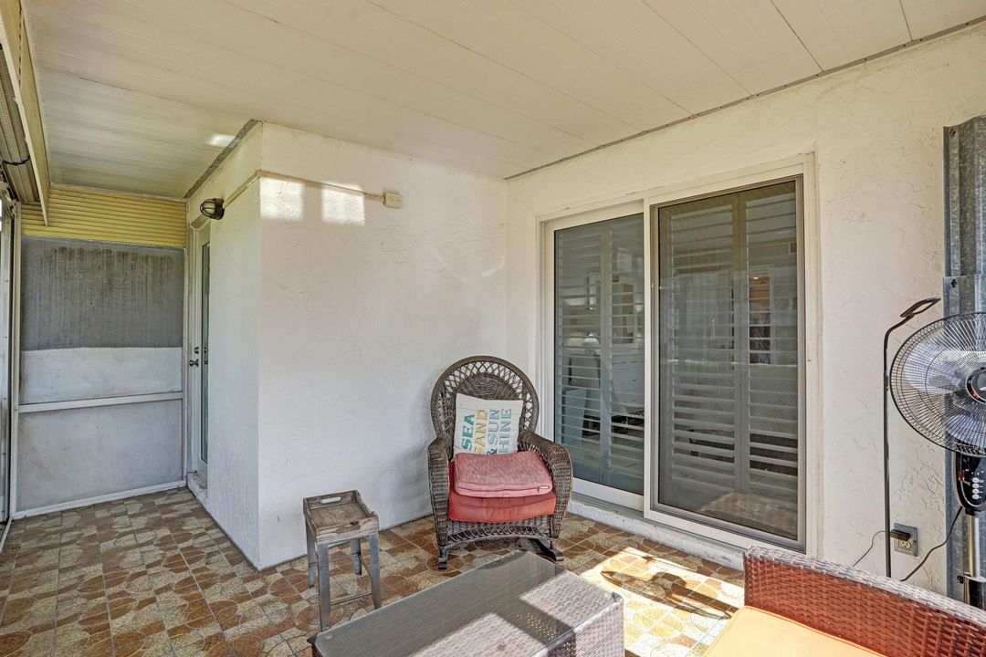 Active With Contract: $185,000 (2 beds, 2 baths, 1167 Square Feet)