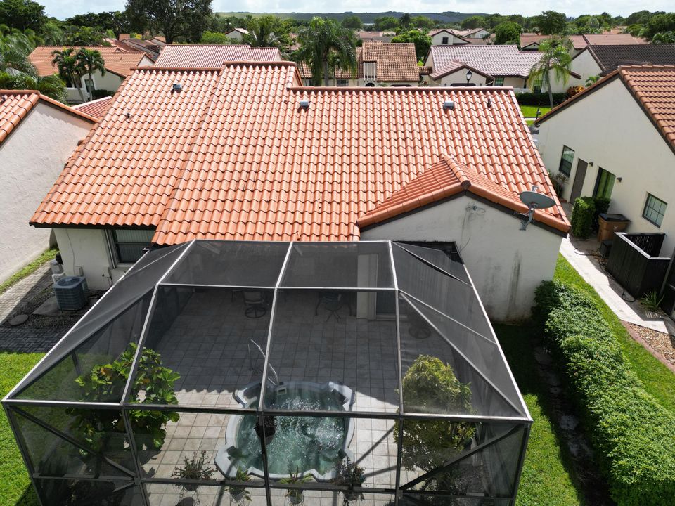 En Venta: $438,000 (3 camas, 2 baños, 1375 Pies cuadrados)