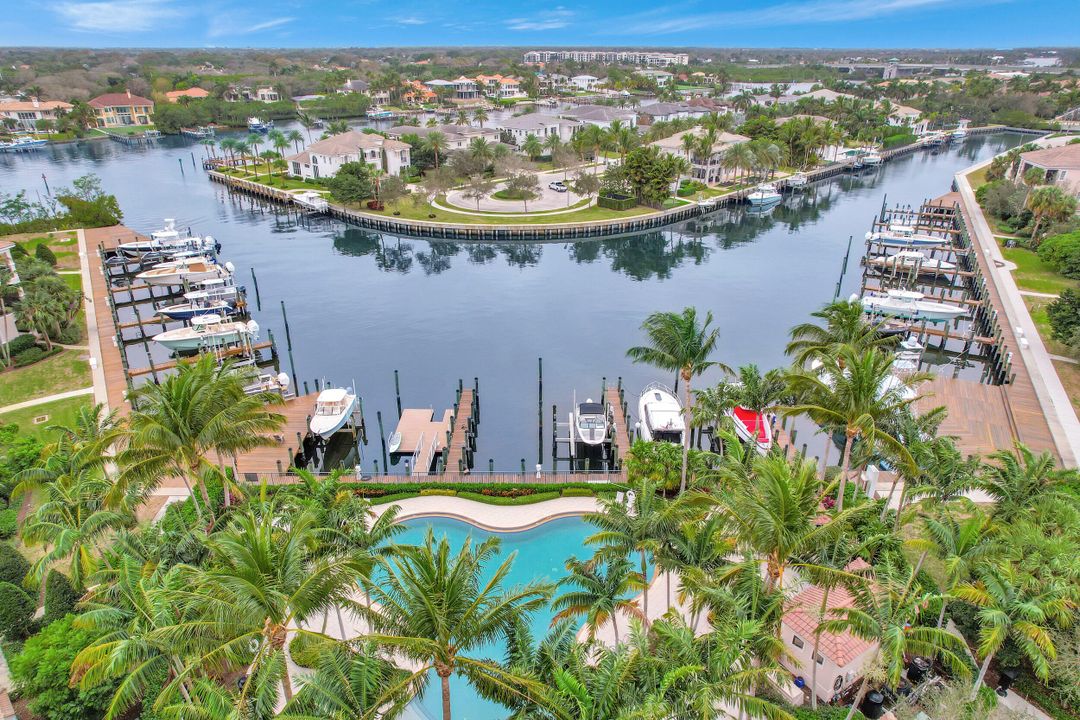 На продажу: $3,349,000 (3 спален, 2 ванн, 2493 Квадратных фут)