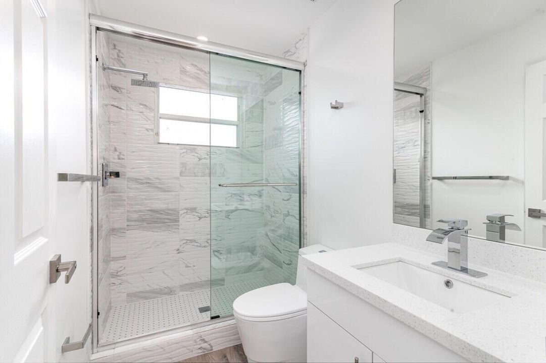 En Venta: $1,149,000 (5 camas, 3 baños, 3042 Pies cuadrados)