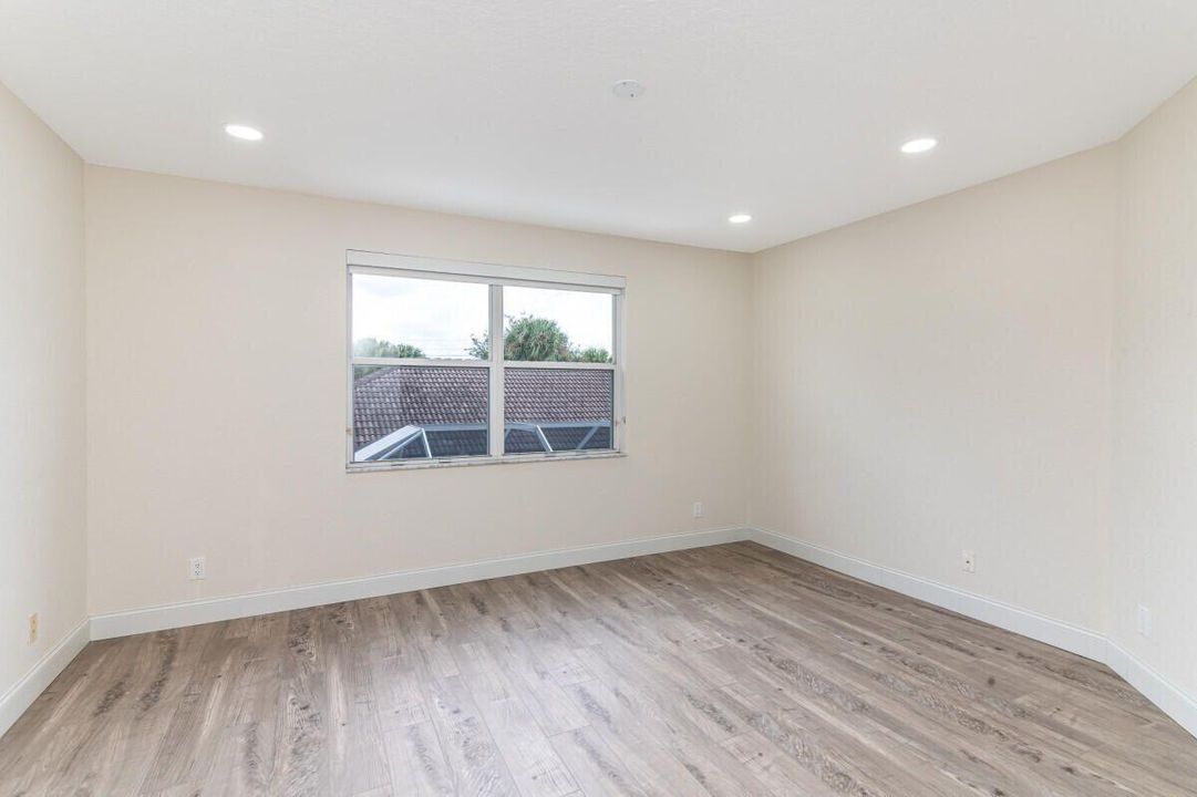 En Venta: $1,149,000 (5 camas, 3 baños, 3042 Pies cuadrados)