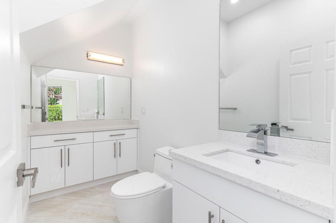 En Venta: $1,149,000 (5 camas, 3 baños, 3042 Pies cuadrados)