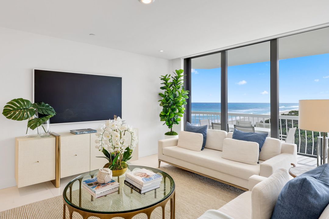 For Sale: $4,750,000 (2 beds, 2 baths, 2487 Square Feet)