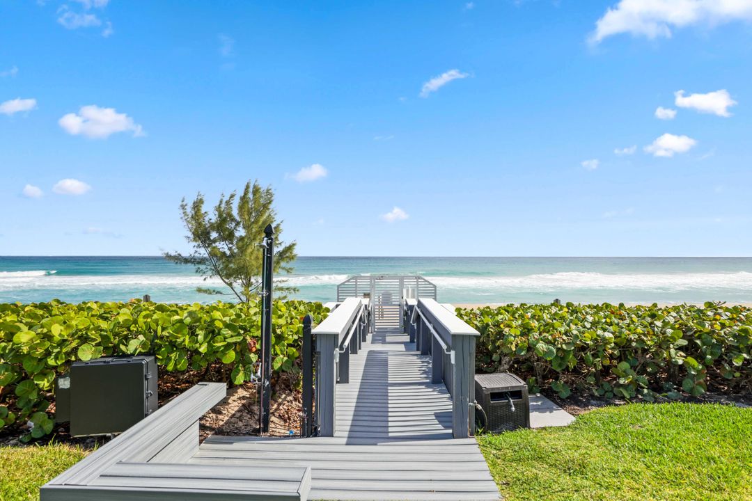 For Sale: $4,750,000 (2 beds, 2 baths, 2487 Square Feet)
